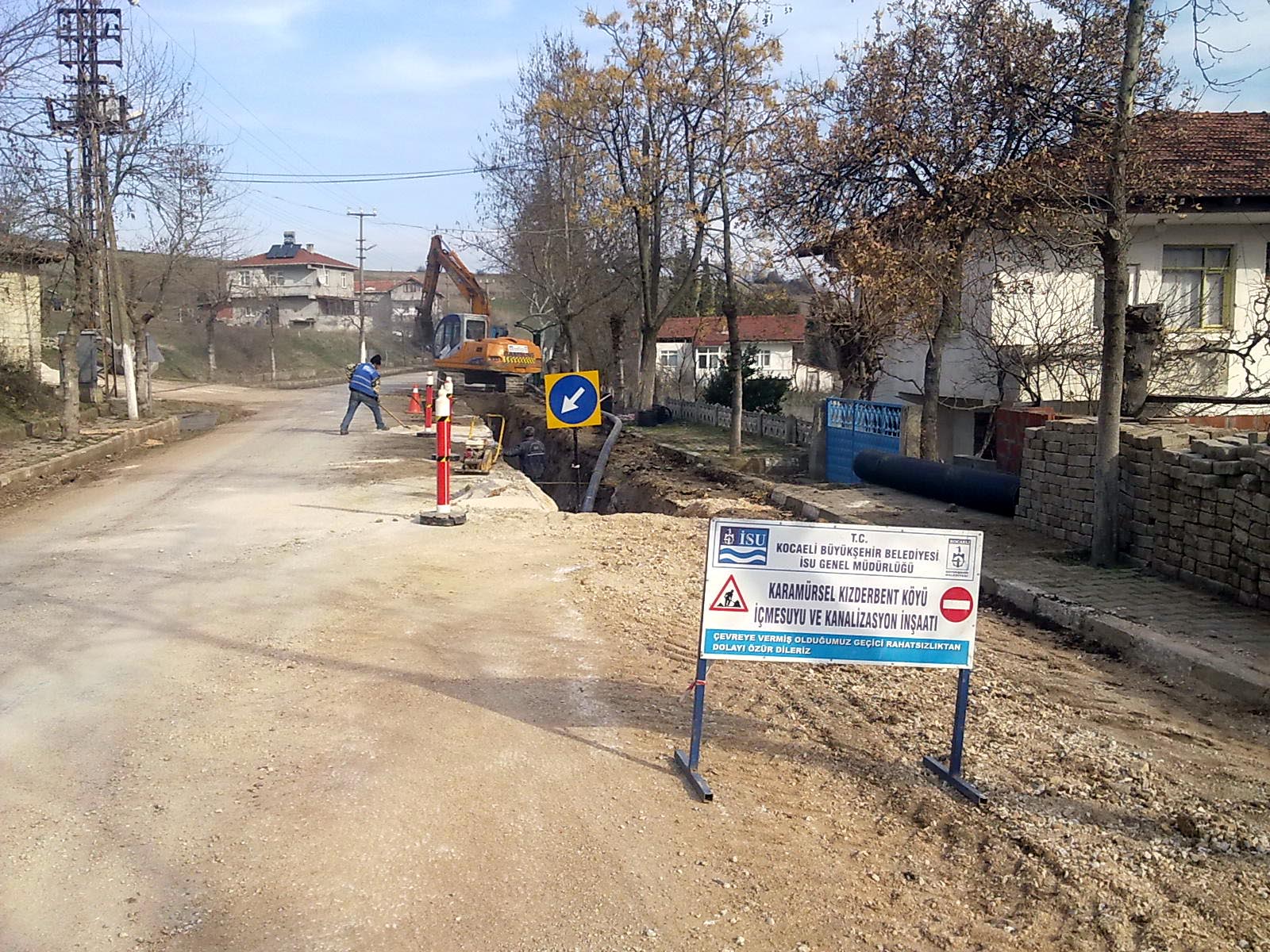 KARAMÜRSEL KIZDERBENT MODERN ALTYAPIYA KAVUŞTU