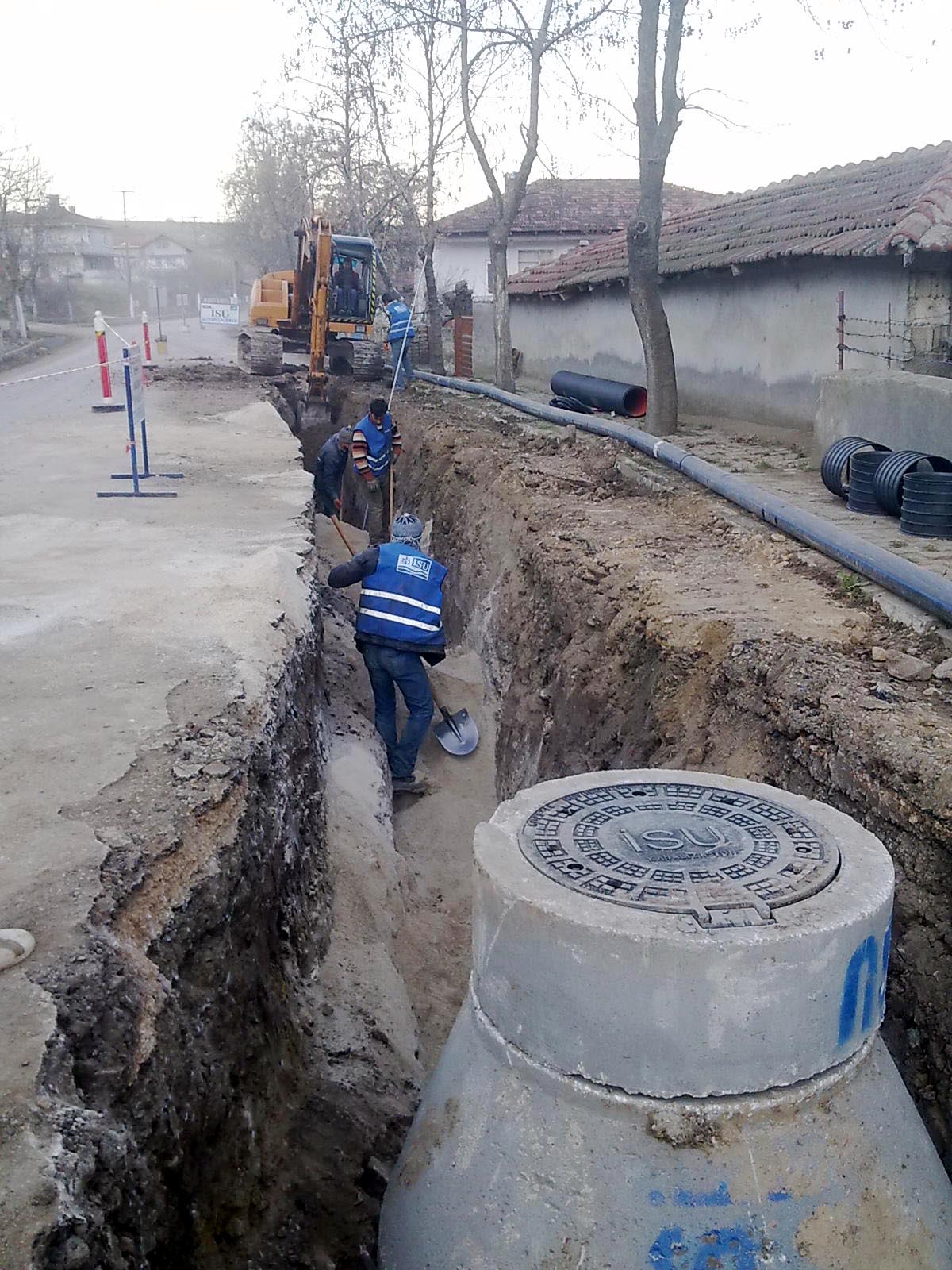 KARAMÜRSEL KIZDERBENT MODERN ALTYAPIYA KAVUŞTU