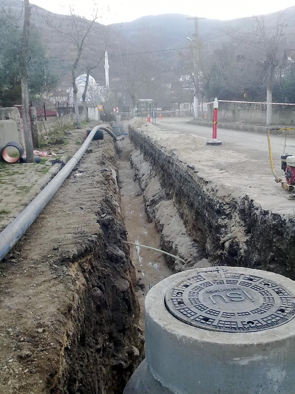 KARAMÜRSEL KIZDERBENT MODERN ALTYAPIYA KAVUŞTU