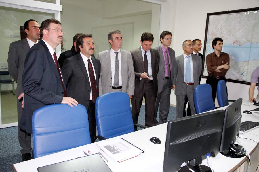 İSU VE KARAYOLLARI İZMİT KÖRFEZ GEÇİŞ KÖPRÜSÜ PROJESİ İÇİN BİRARAYA GELDİ.