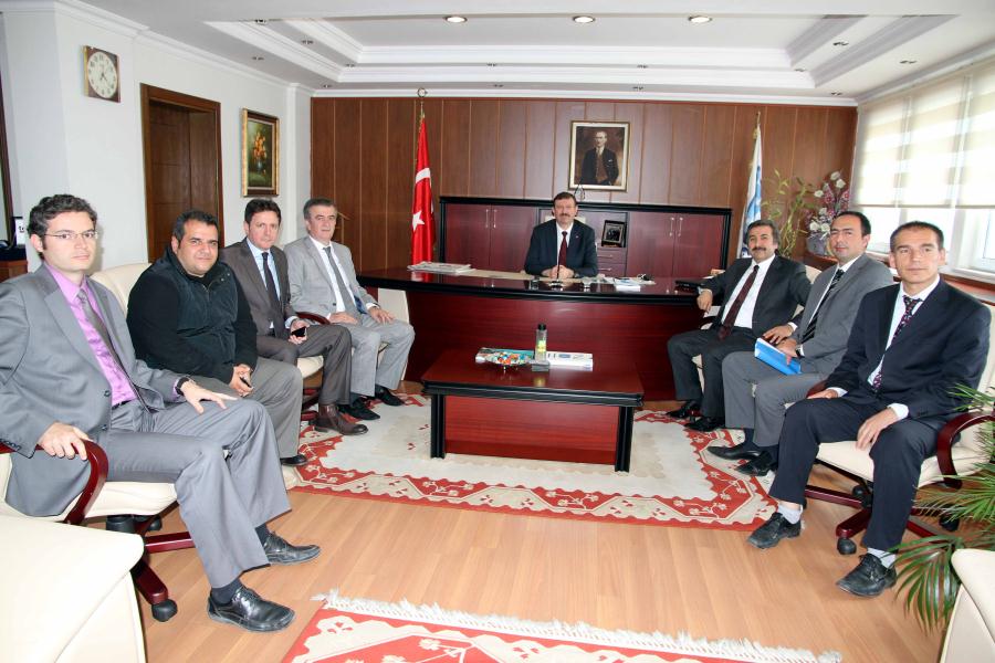 İSU VE KARAYOLLARI İZMİT KÖRFEZ GEÇİŞ KÖPRÜSÜ PROJESİ İÇİN BİRARAYA GELDİ.