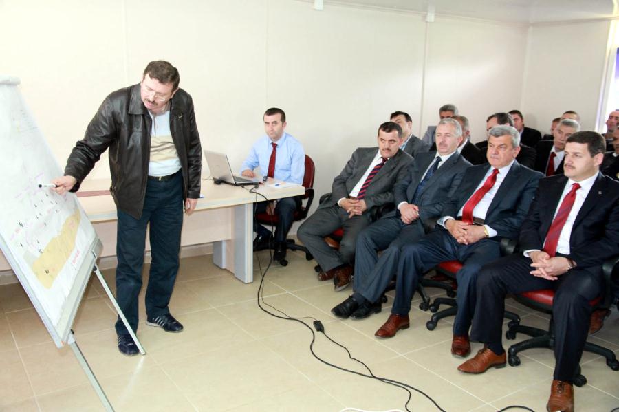 AK PARTİ İL YÖNETİMİ, KANDIRA NAMAZGAH BARAJI’NI YERİNDE İNCELEDİ.