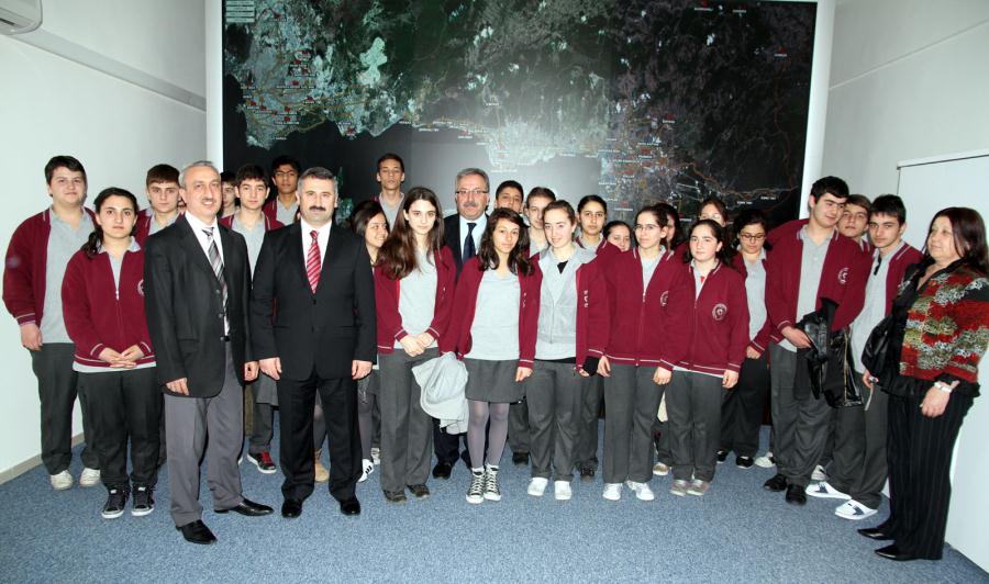 YATIRIMLARIMIZ GÖLCÜK´LÜ ÖĞRENCİLERİ ETKİLEDİ