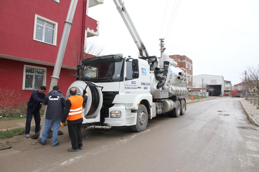 RÖGARLARDAN ÇIKAN MALZEMELER ŞAŞIRTIYOR 