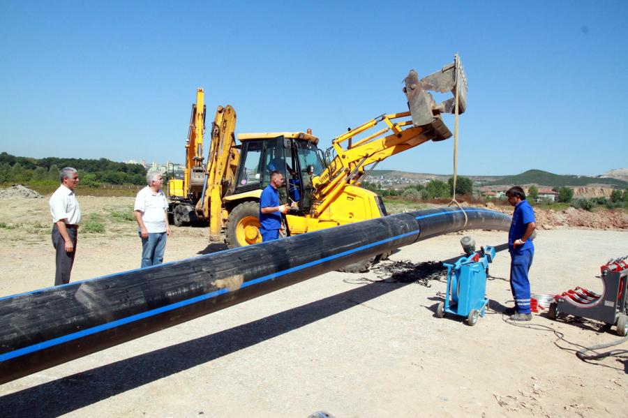 İSU, ÇELİK FABRİKASINA SU GÖTÜRÜYOR