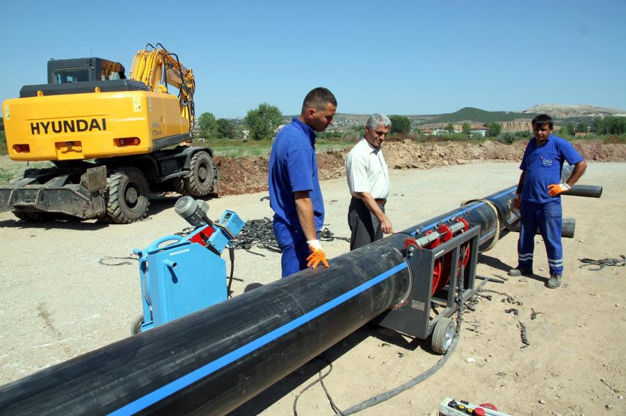 İSU, ÇELİK FABRİKASINA SU GÖTÜRÜYOR