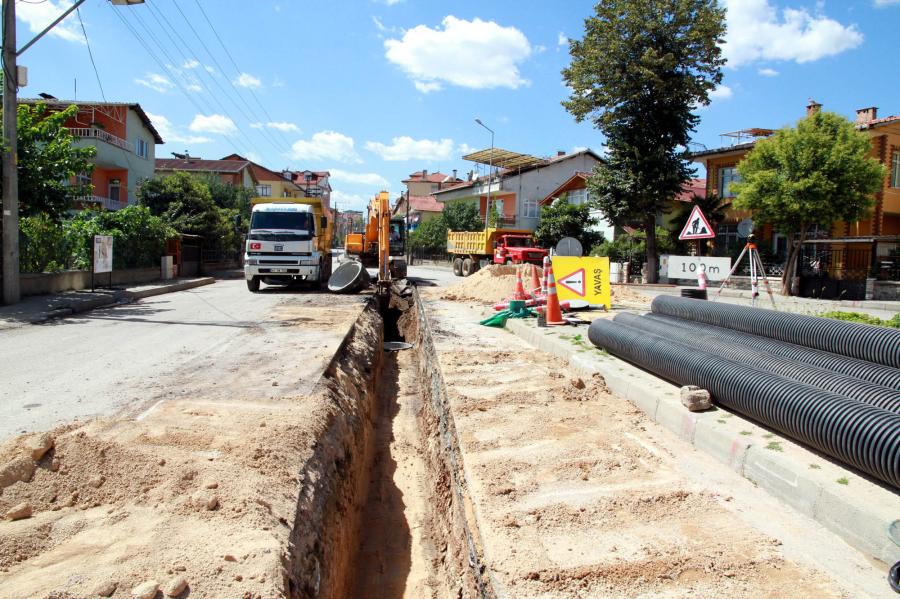 DERİNCE´DE 70 KM ALTYAPI ÇALIŞMASI YAPILIYOR