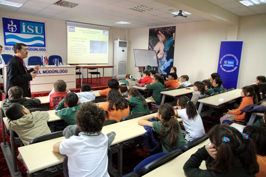 İSU TEKNOLOJİ ÜSLERİ ÖĞRENCİLERİN İLGİSİNİ ÇEKİYOR
