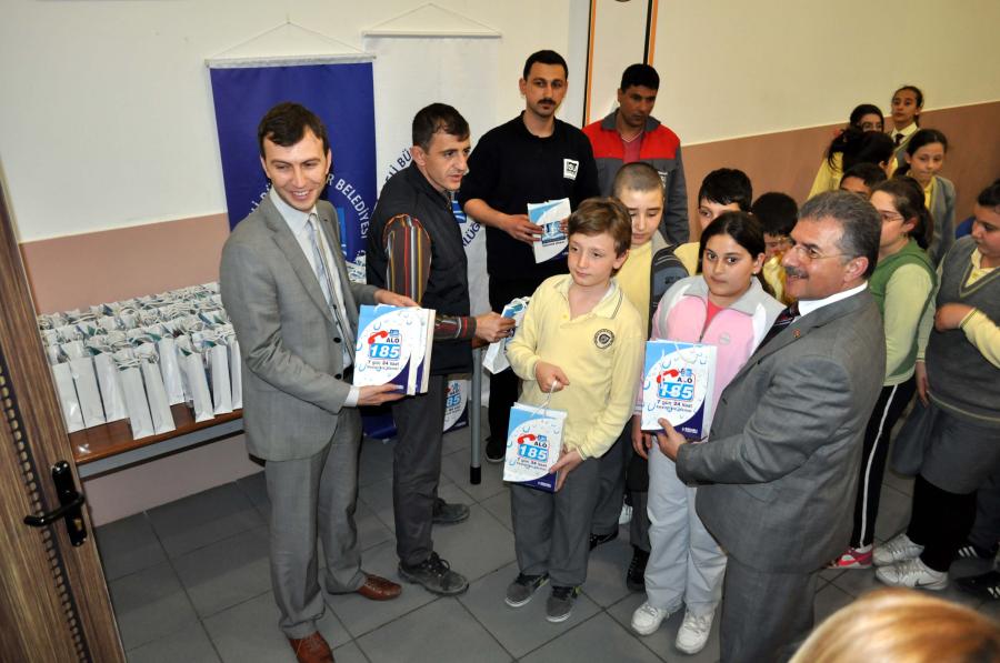 OKULLARDA SUYUN ÖNEMİ ANLATILIYOR