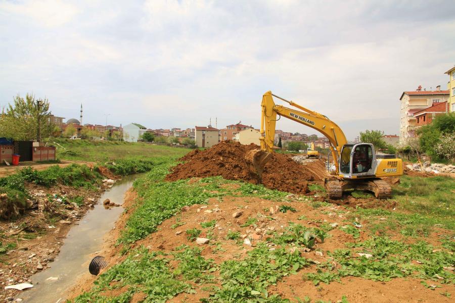 DARICA’DA PİRİREİS VE NENE HATUN DERELERİ ISLAH EDİLİYOR