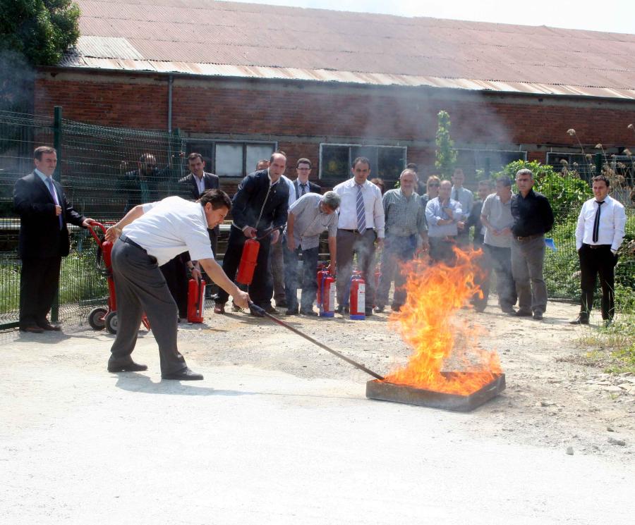 PERSONELE YANGIN EĞİTİMİ VERİLDİ