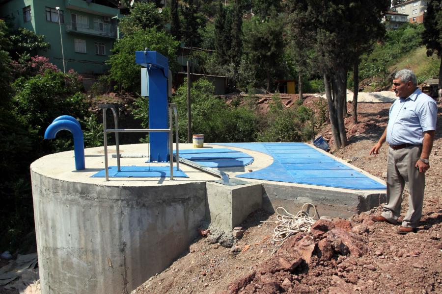 DİLOVASI TAVŞANCIL’IN SAHİLLERİ ARTIK DAHA GÜVENLİ