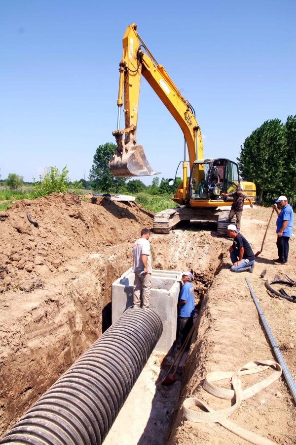 KARTEPE MAŞUKİYE BÖLGESİNİN ATIKSULARI KULLAR ARITMAYA BAĞLANDI