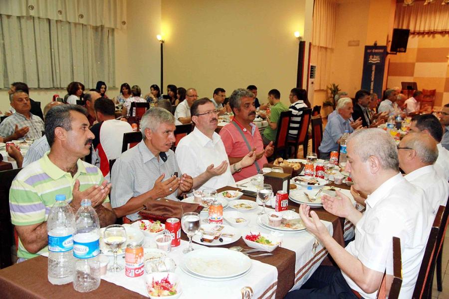 İSU, GEBZE, DARICA, DİLOVASI VE ÇAYIROVA PERSONELİNİ İFTARDA BULUŞTURDU