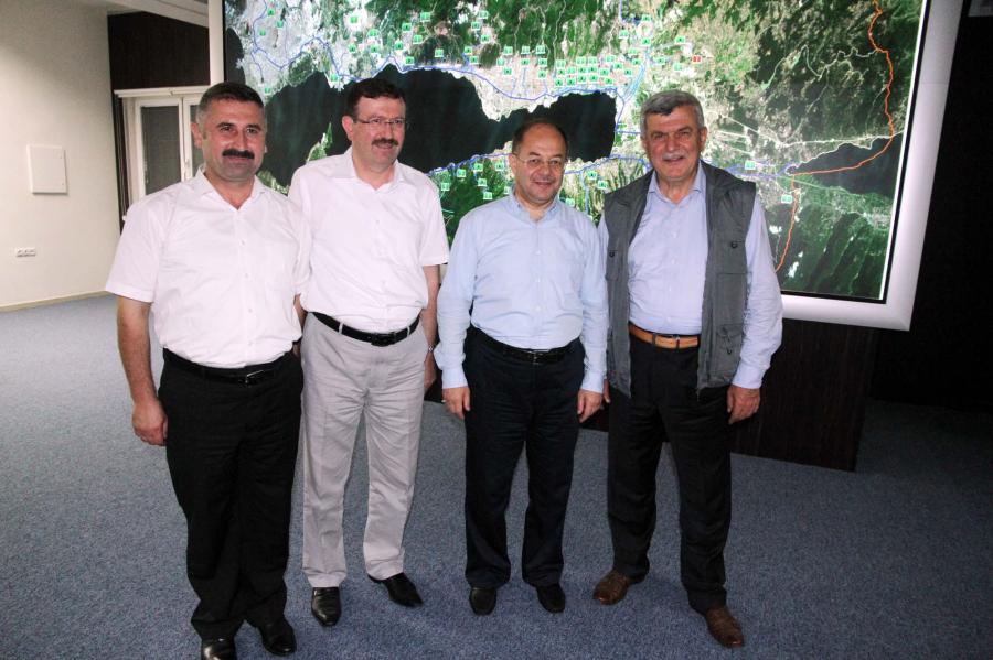 PROF.DR. RECEP AKDAĞ,”İBADET AŞKI VE HUZURUYLA YAPILAN ATIKSU SCADA SİSTEMİ YAYGINLAŞTIRILMALI”