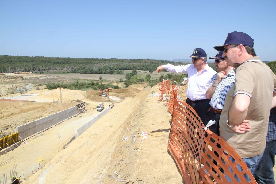 KOCAELİ MİLLETVEKİLLERİ KANDIRA’DA PROJELERİ YERİNDE İNCELEDİ