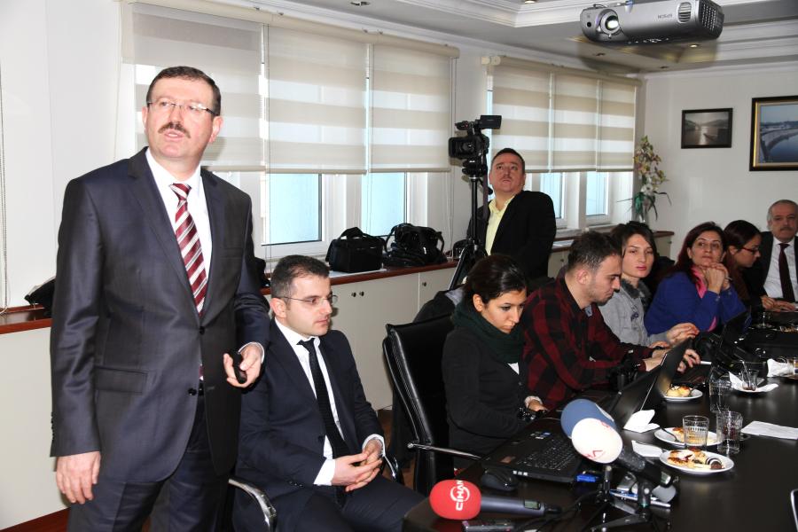 GENEL MÜDÜR BAYRAM, ”PANİK YOK, SUYUMUZ VAR; SAPANCA’DAN SU ALMAYA DEVAM EDECEĞİZ.”