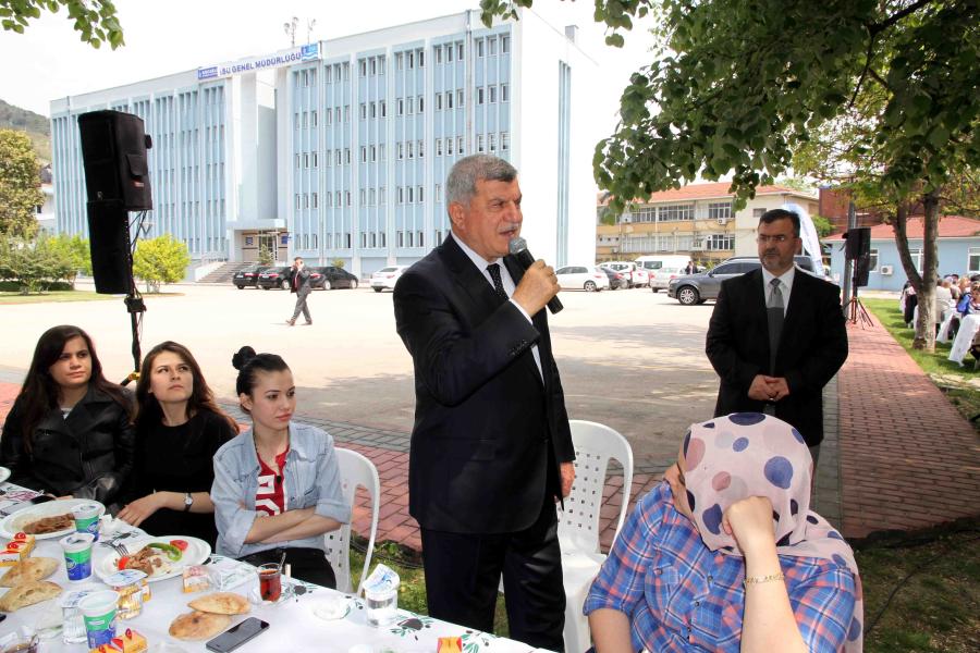 ÇALIŞANLARLA BİRLİK VE BERABERLİK YEMEĞİ