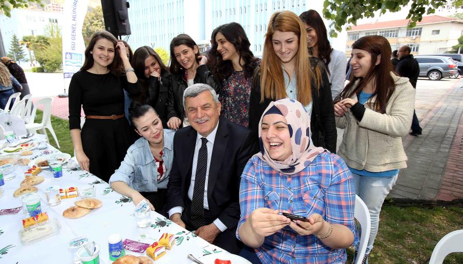 ÇALIŞANLARLA BİRLİK VE BERABERLİK YEMEĞİ