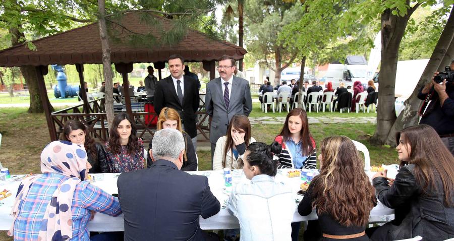 ÇALIŞANLARLA BİRLİK VE BERABERLİK YEMEĞİ