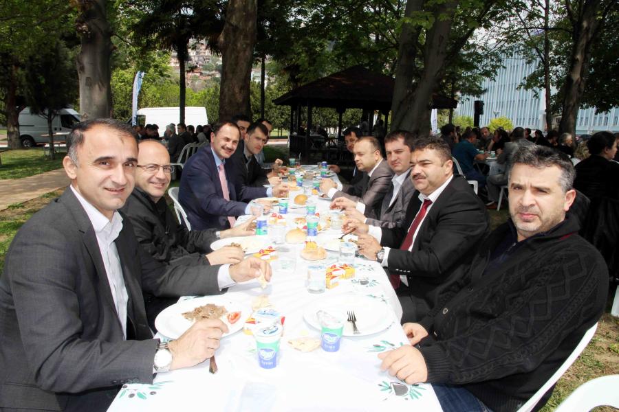 ÇALIŞANLARLA BİRLİK VE BERABERLİK YEMEĞİ
