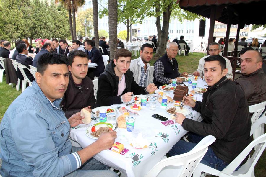 ÇALIŞANLARLA BİRLİK VE BERABERLİK YEMEĞİ