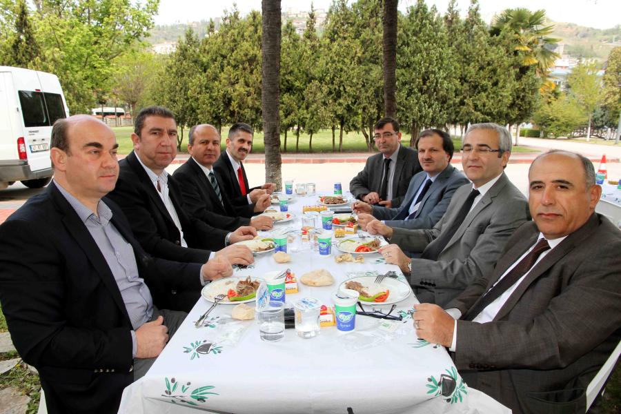 ÇALIŞANLARLA BİRLİK VE BERABERLİK YEMEĞİ