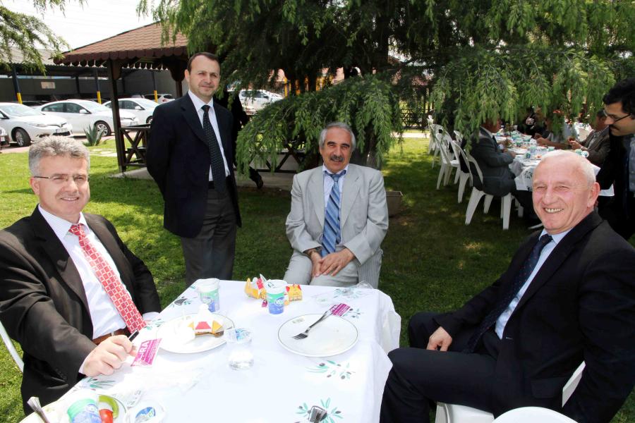 ÇALIŞANLARLA BİRLİK VE BERABERLİK YEMEĞİ