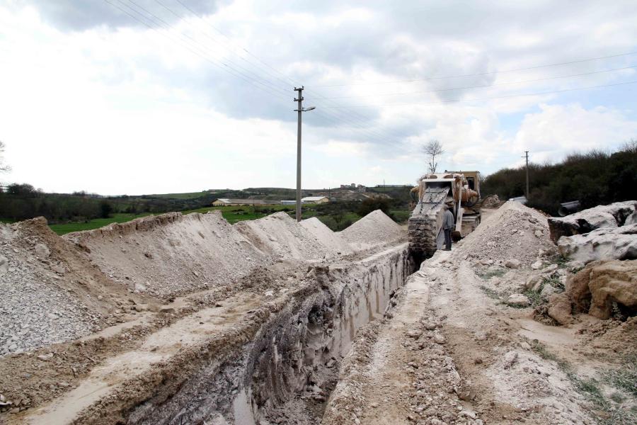 KANDIRA İLE BABADAĞ İSALE HATTINDA TRENCHER KULLANILIYOR