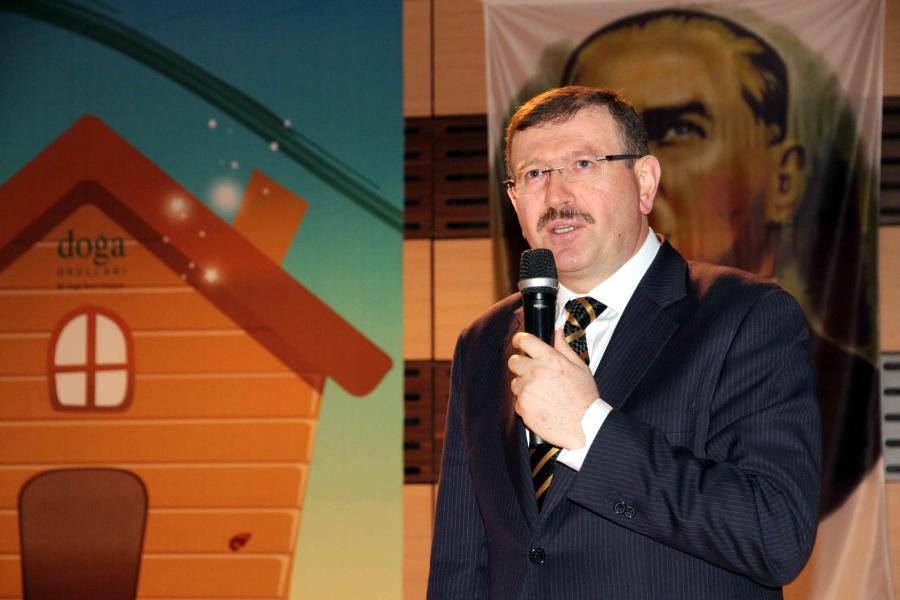 DÜNYA SU GÜNÜ ETKİNLİĞİ ÖĞRENCİLERLE KUTLANDI