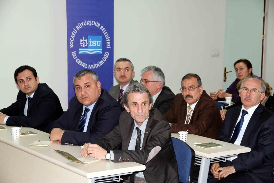İZMİT’TEKİ OKUL MÜDÜRLERİNE  KURAKLIK VE ALINAN ÖNLEMLER ANLATILIYOR