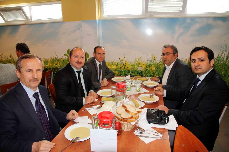 İZMİT’TEKİ OKUL MÜDÜRLERİNE  KURAKLIK VE ALINAN ÖNLEMLER ANLATILIYOR