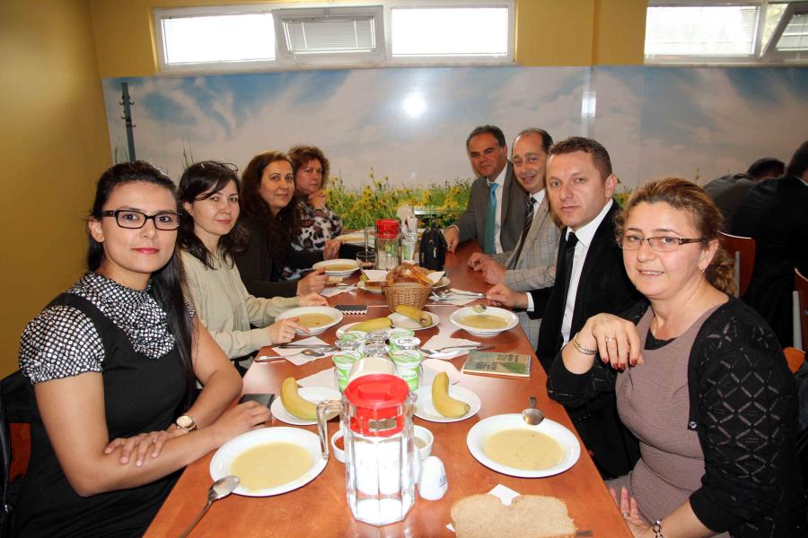 İZMİT’TEKİ OKUL MÜDÜRLERİNE  KURAKLIK VE ALINAN ÖNLEMLER ANLATILIYOR