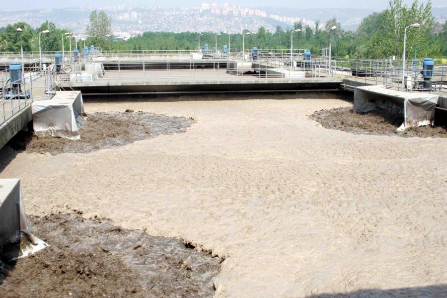 KİMYASAL ATIKSUYU KANALİZASYON HATTINA VEREN TESİS HAKKINDA SUÇ DUYURUSU