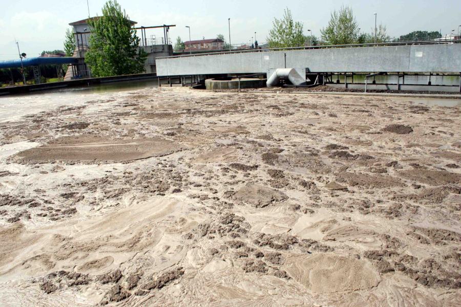 KİMYASAL ATIKSUYU KANALİZASYON HATTINA VEREN TESİS HAKKINDA SUÇ DUYURUSU