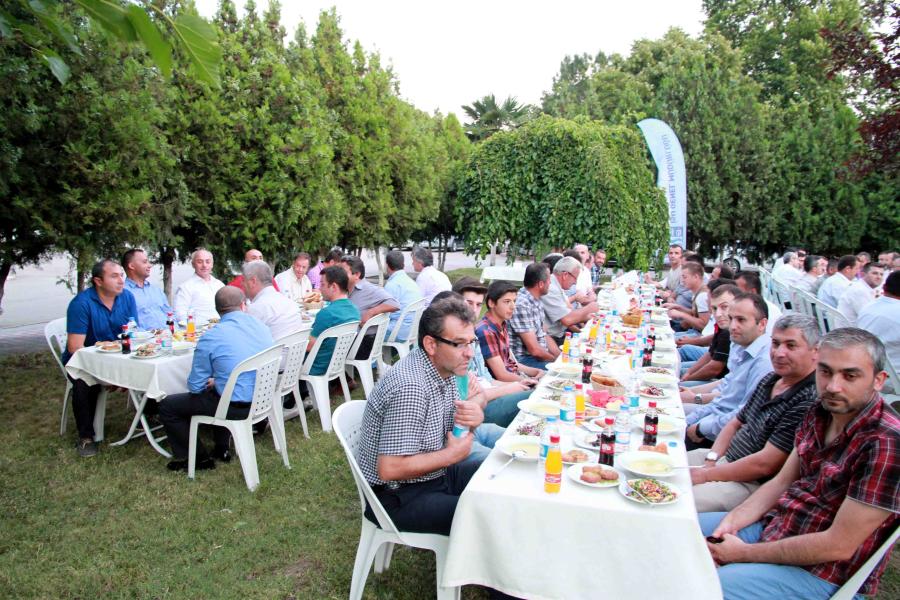 İSU GENEL MÜDÜRLÜĞÜ YÖNETİCİ VE PERSONELİ İFTARDA BULUŞTU