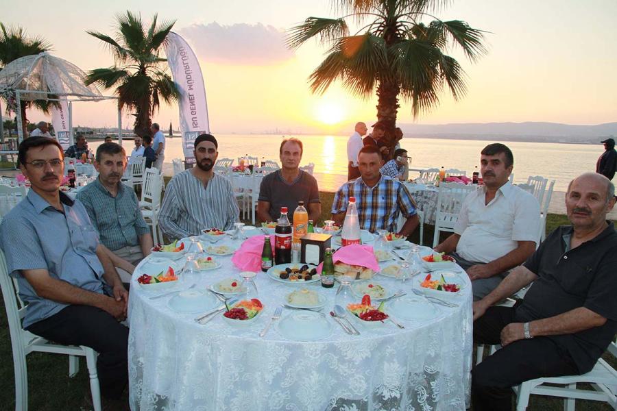 GÖLCÜK, BAŞİSKELE VE KARAMÜRSEL ŞUBE  PERSONELİ İFTARDA BULUŞTU