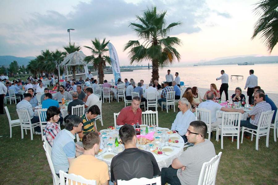 GÖLCÜK, BAŞİSKELE VE KARAMÜRSEL ŞUBE  PERSONELİ İFTARDA BULUŞTU