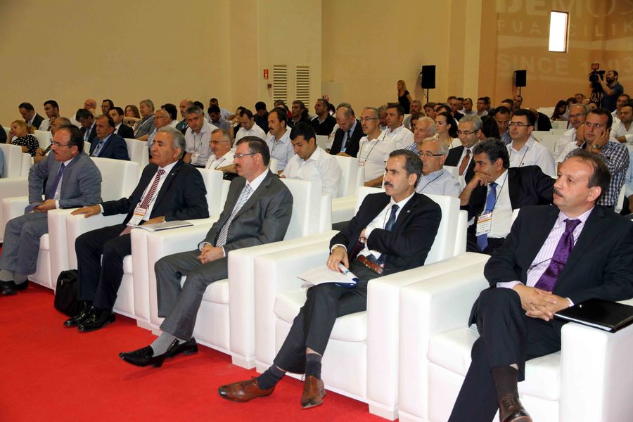 GENEL MÜDÜR İLHAN BAYRAM, SU KAYIP VE KAÇAKLARI TÜRKİYE FORUMUNDA VİZYON ÇİZDİ