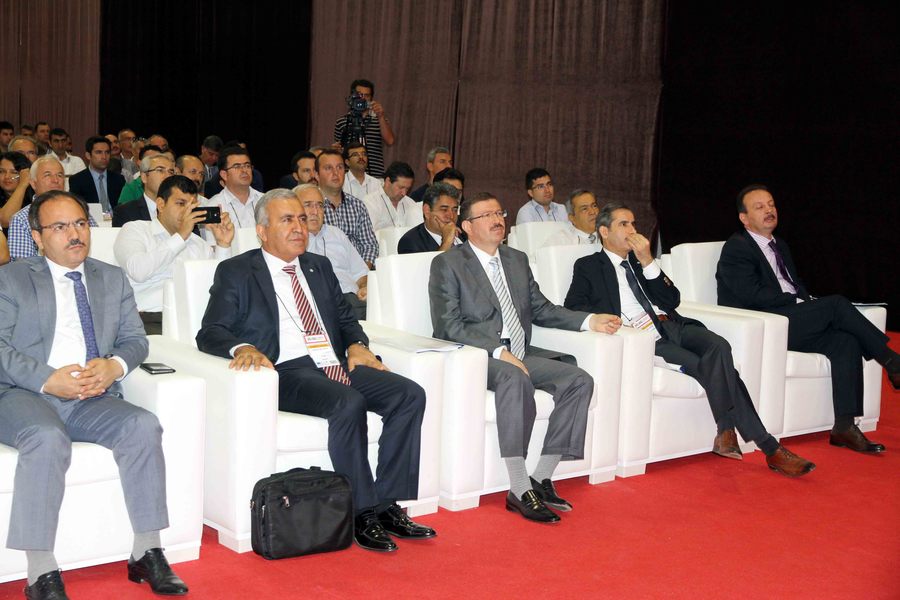 GENEL MÜDÜR İLHAN BAYRAM, SU KAYIP VE KAÇAKLARI TÜRKİYE FORUMUNDA VİZYON ÇİZDİ