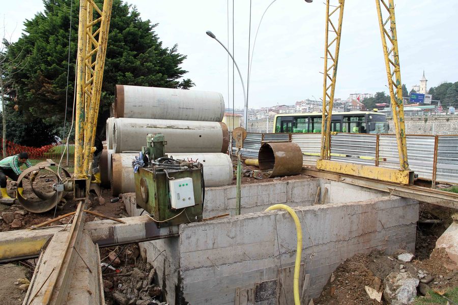İZMİT TREN GARI BÖLGESİNİN YÜZEY SULARI  İÇİN YATAY SONDAJ 