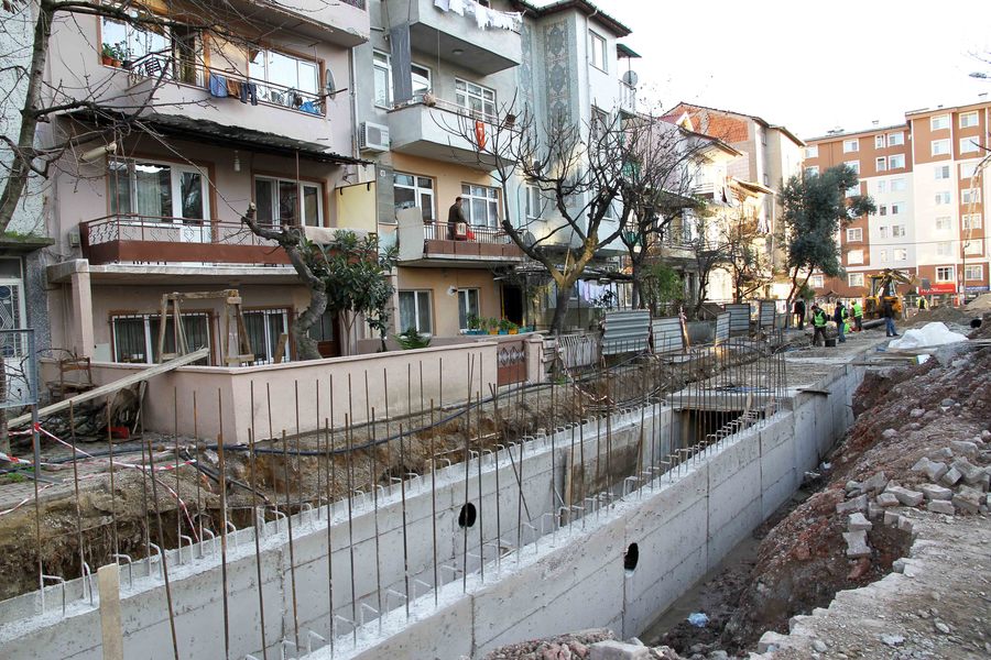 İZMİT KADIKÖY MAHALLESİ’NDE  2,8 KM YAĞMURSUYU VE KANALİZASYON  HATTI