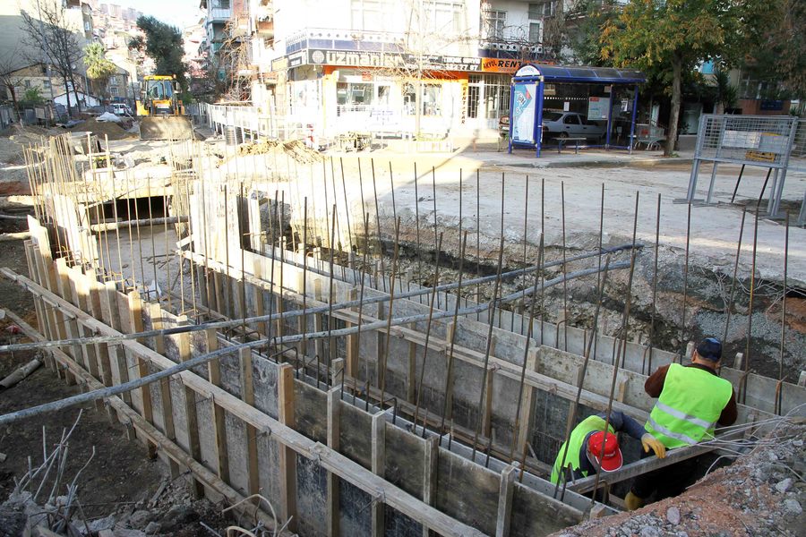 İZMİT KADIKÖY MAHALLESİ’NDE  2,8 KM YAĞMURSUYU VE KANALİZASYON  HATTI