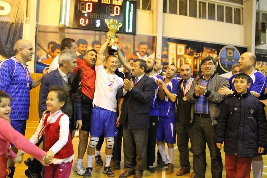 İSU DARICA, VOLEYBOL’DA ŞAMPİYON