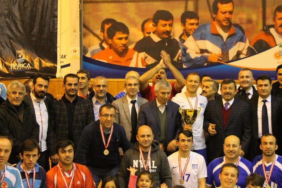 İSU DARICA, VOLEYBOL’DA ŞAMPİYON