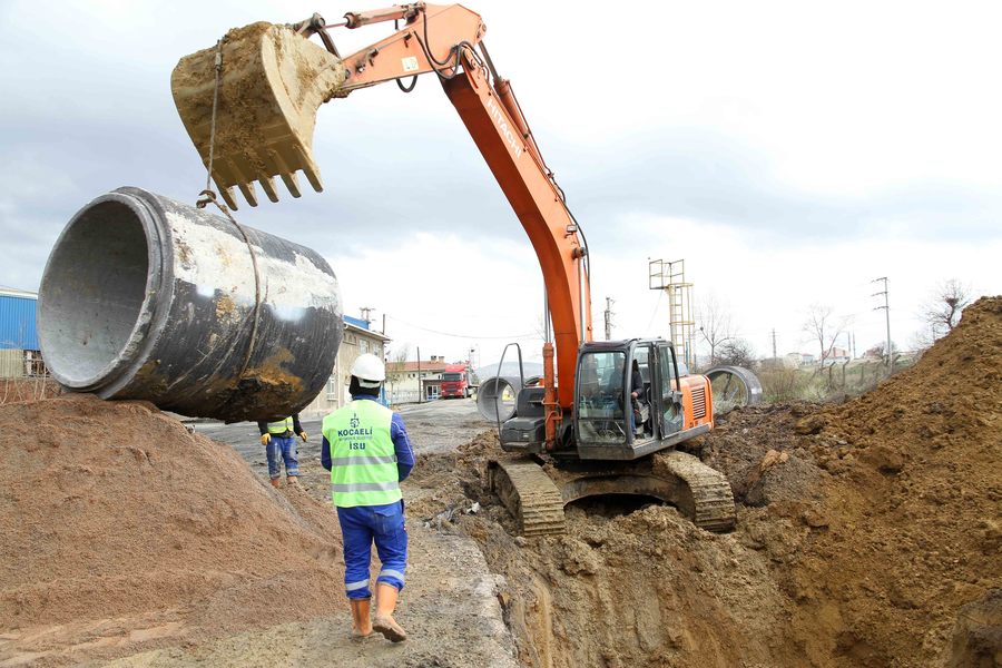 GEBZE, ÇAYIROVA, DARICA VE DİLOVASI İLÇELERİNDE 35 KM ALTYAPI YATIRIMI