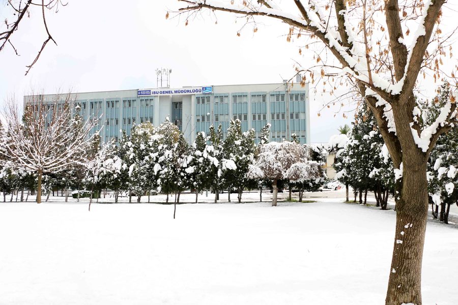 KAR YAĞIŞI KARTPOSTALLIK MANZARALAR OLUŞTURDU