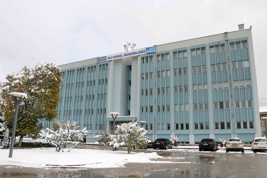 KAR YAĞIŞI KARTPOSTALLIK MANZARALAR OLUŞTURDU
