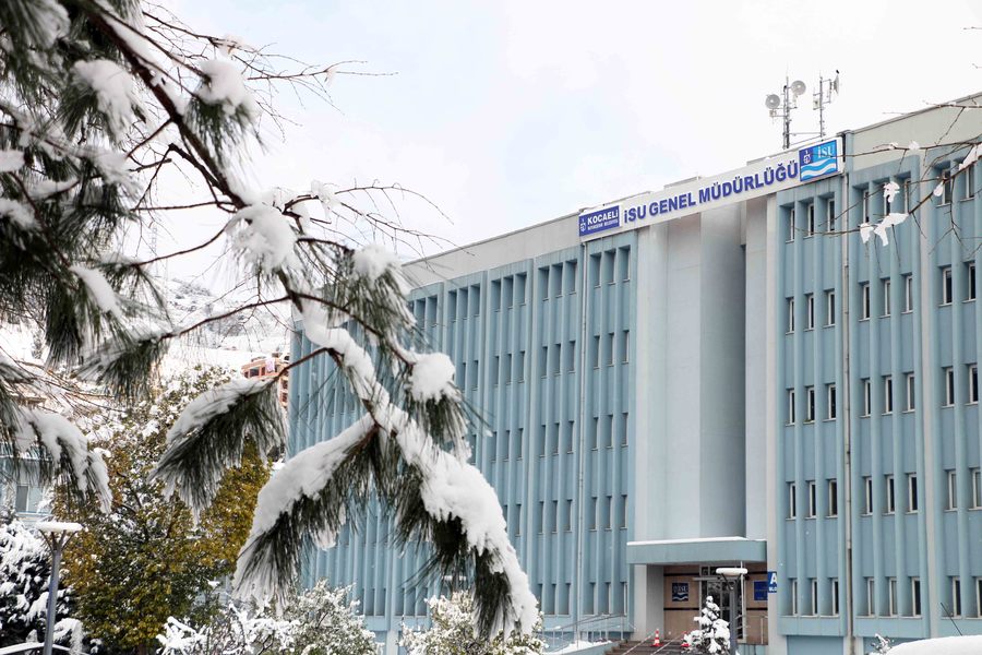 KAR YAĞIŞI KARTPOSTALLIK MANZARALAR OLUŞTURDU