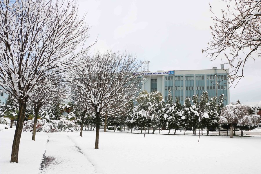 KAR YAĞIŞI KARTPOSTALLIK MANZARALAR OLUŞTURDU
